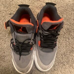Jordan 4s